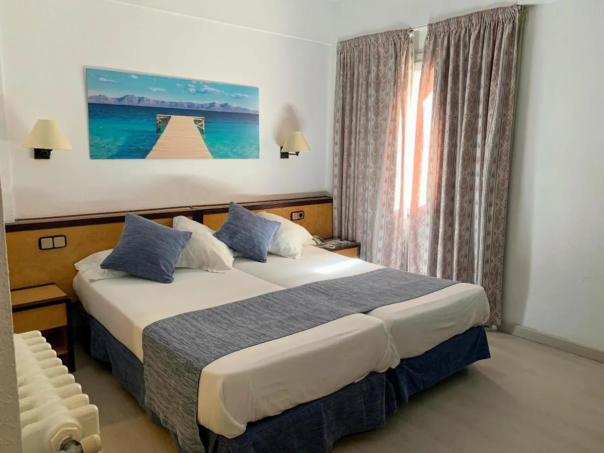 Hotel Voramar 칼라 미요르